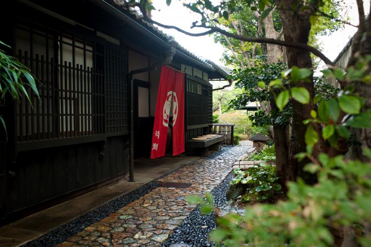 お座敷肉料理 潜龍