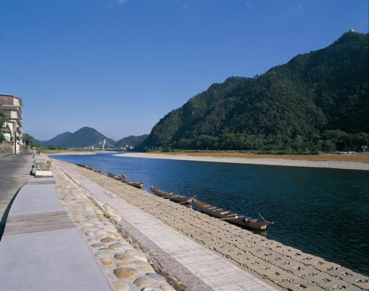 長良川プロムナード