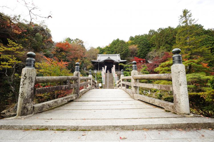 三田洞弘法(法華寺)