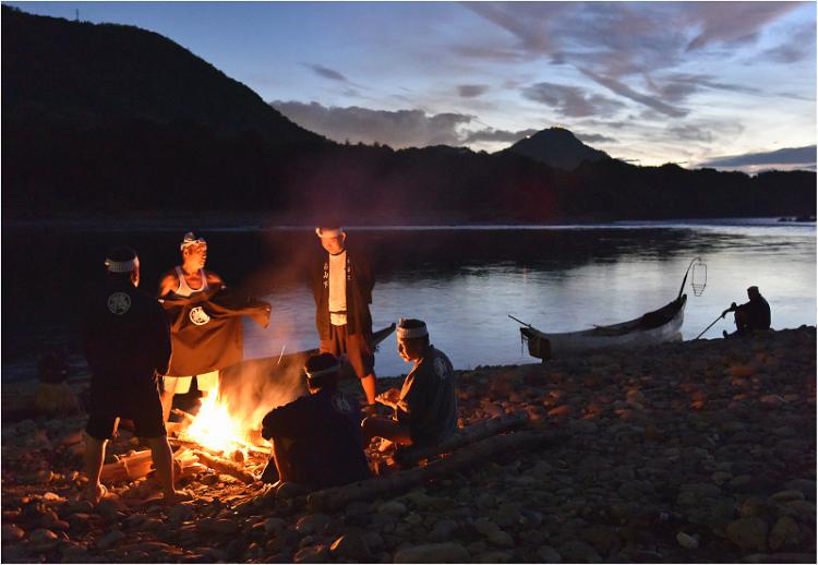 闇を待つ/後藤 守忠