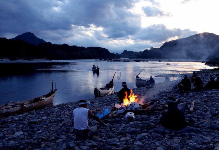 日没を待つ/中辻 義則