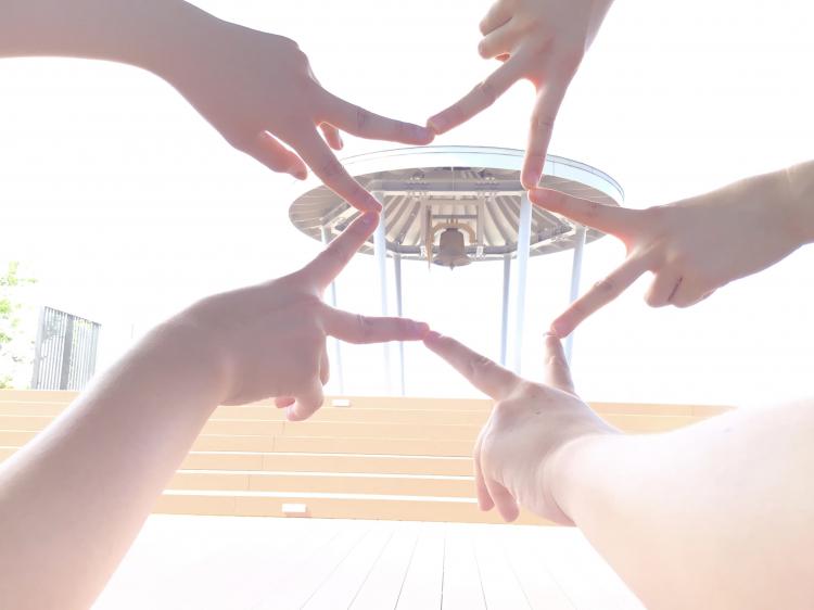 大切な友達と平和を願って/木下 綾香